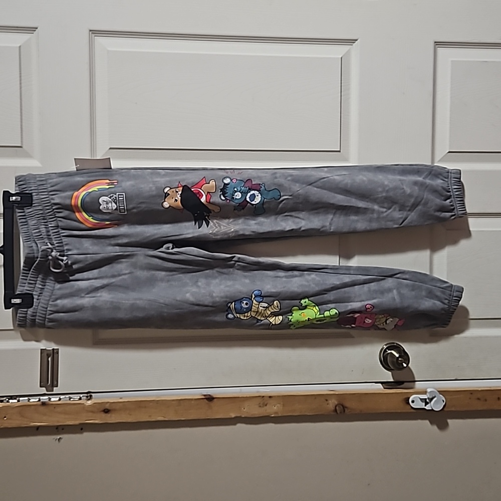 Care Bears x Monsters Women’s Graphic Print Joggers: GRAY: NEW WITH TAGS: SIZE S